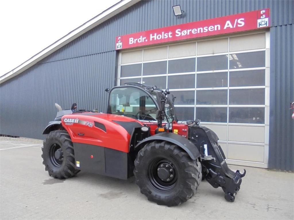 Case IH FARMLIFT 742 Teleskoplæssere