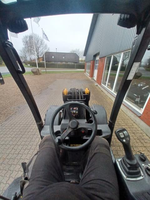 Gehl AL550 Minilæsser - knækstyret