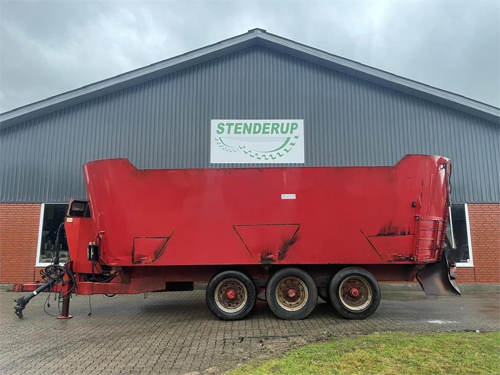 RMH 35 M3 , 3 SNEGLET Fuldfodervogne