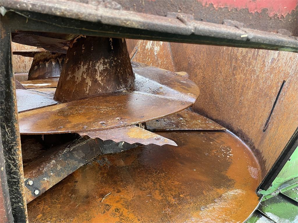 Strautmann 2400 Fuldfodervogne