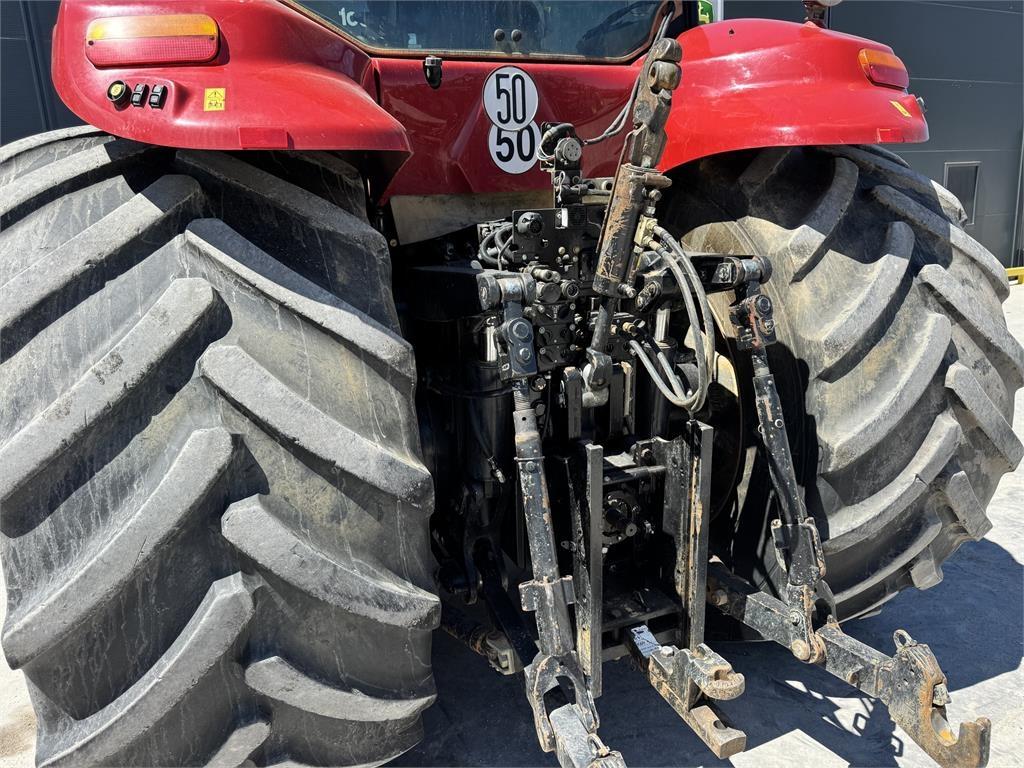 Case IH MAGNUN 340 CVX Tractores