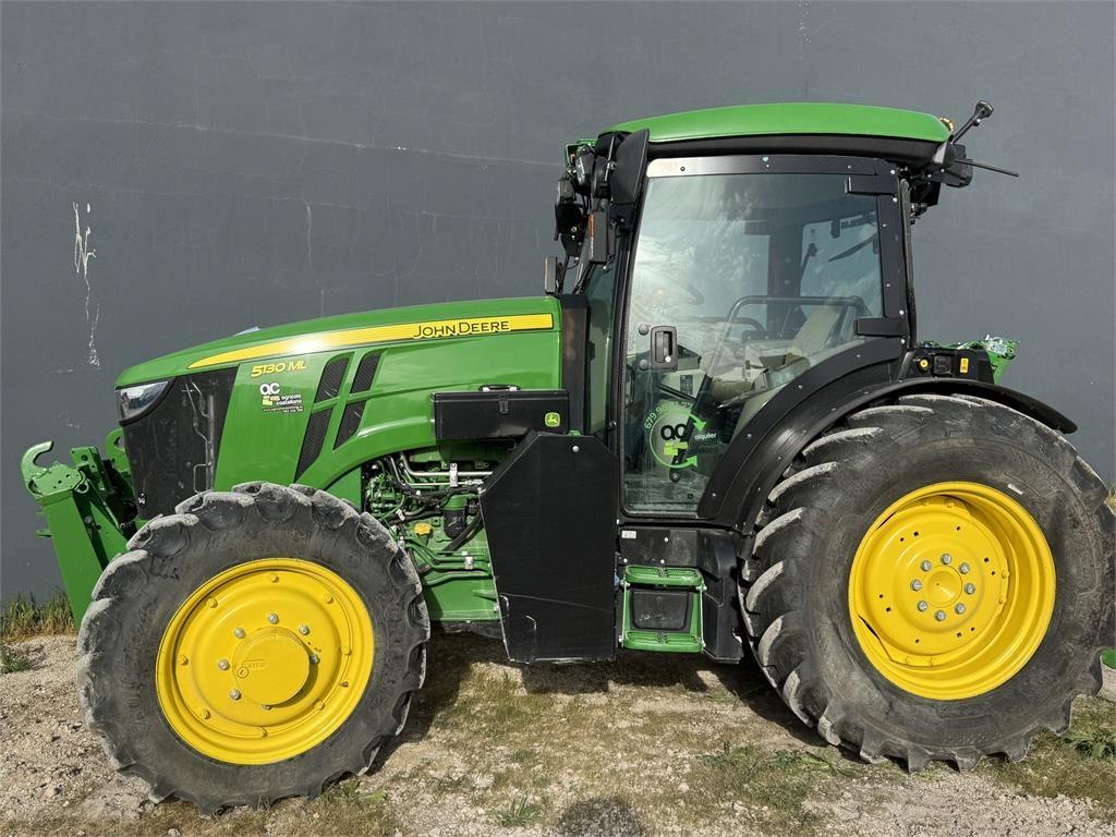 John Deere 5130ML Tractores