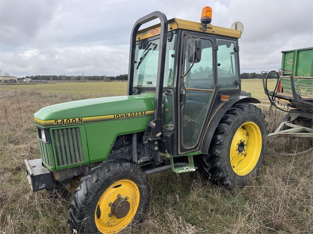 John Deere 5400N Tractores