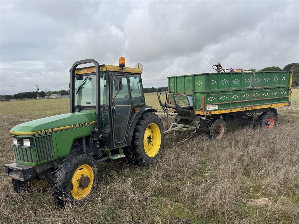 John Deere 5400N Tractores