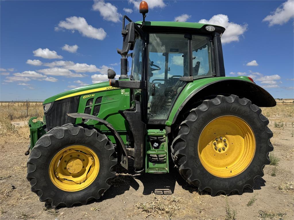 John Deere 6120M Tractores