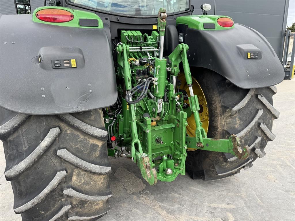 John Deere 6155R Tractores