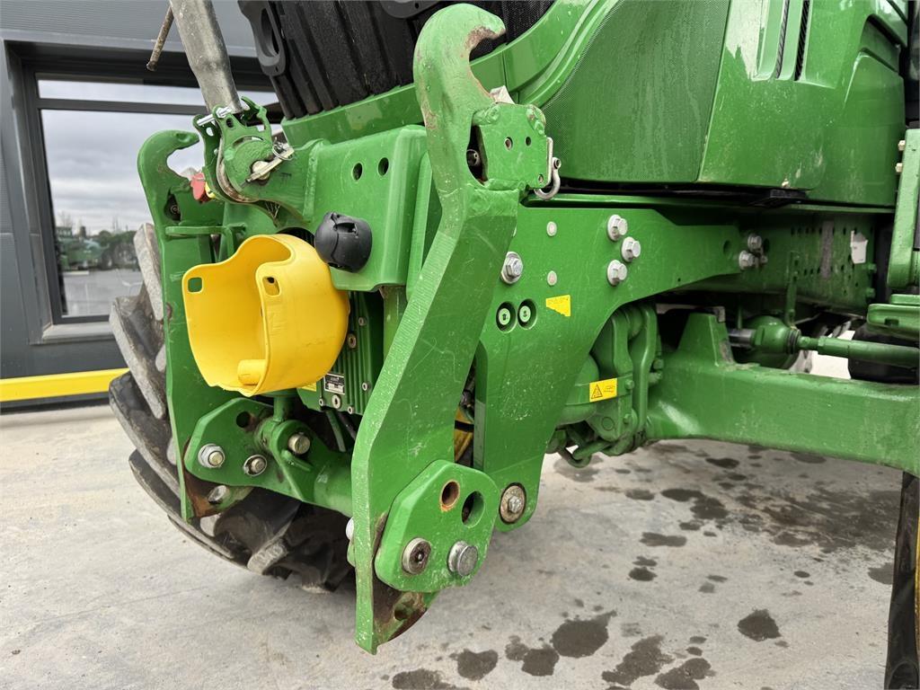 John Deere 6170R Tractores