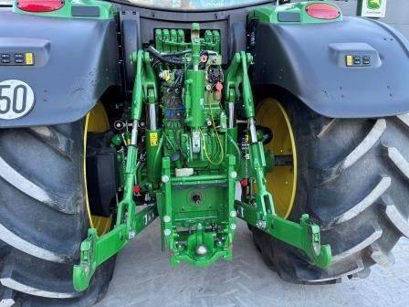 John Deere 6215R Tractores
