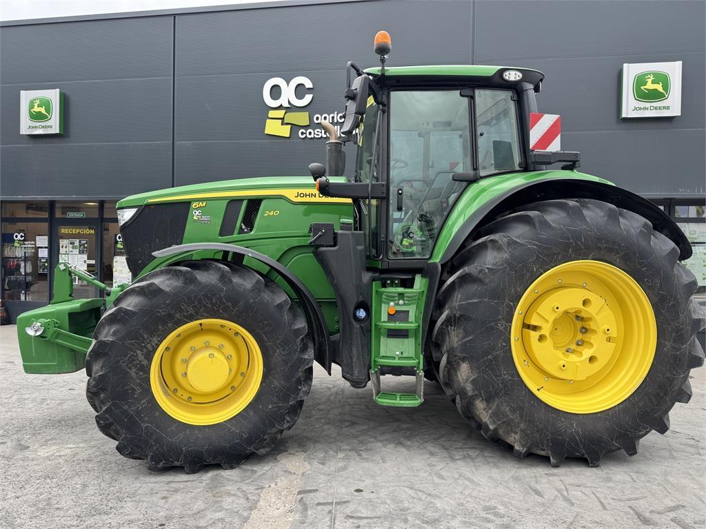 John Deere 6M240 Tractores