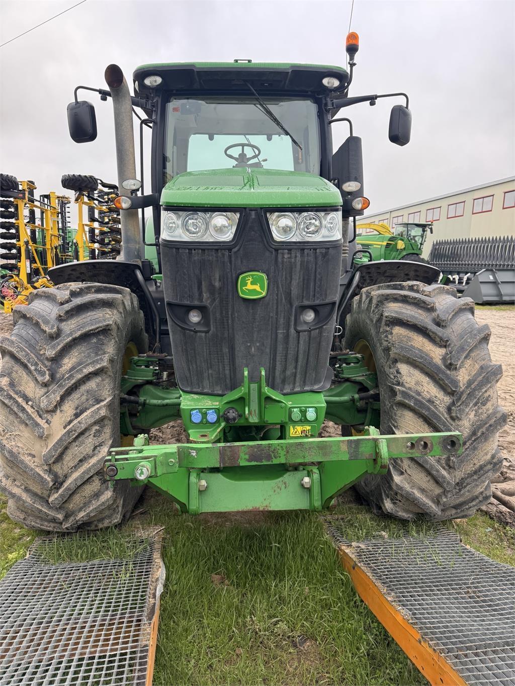 John Deere 7200R Tractores