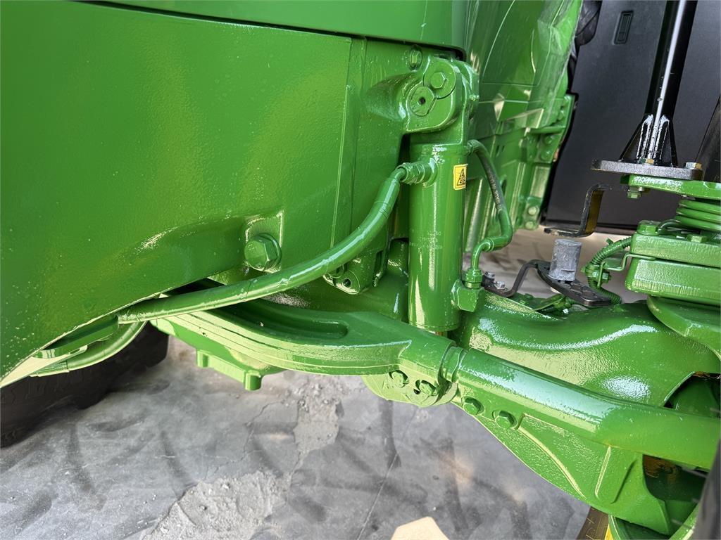 John Deere 7215R Tractores
