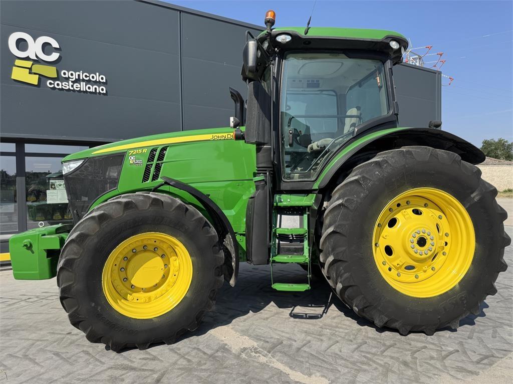 John Deere 7215R Tractores