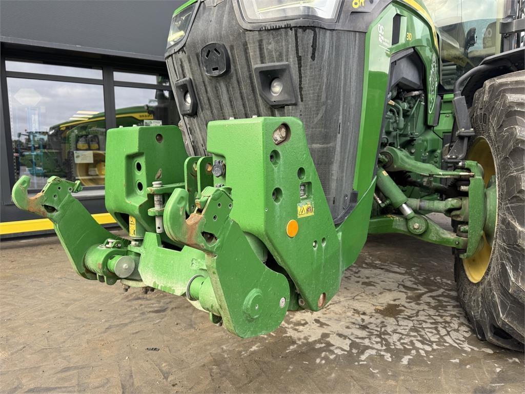 John Deere 8R 310 Tractores