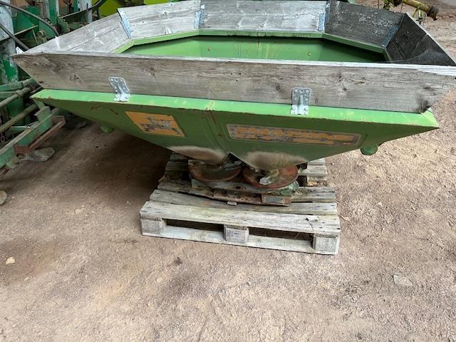 Amazone ZA-F 604 Mineral spreaders