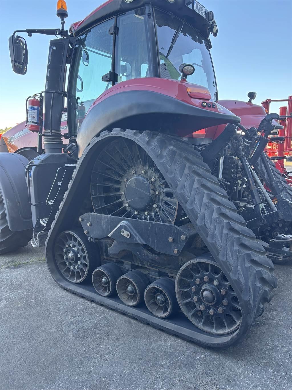Case IH MAGNUM 380 Tractors