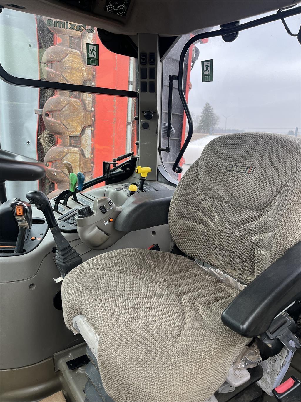 Case IH MAXXUM 115 Tractors