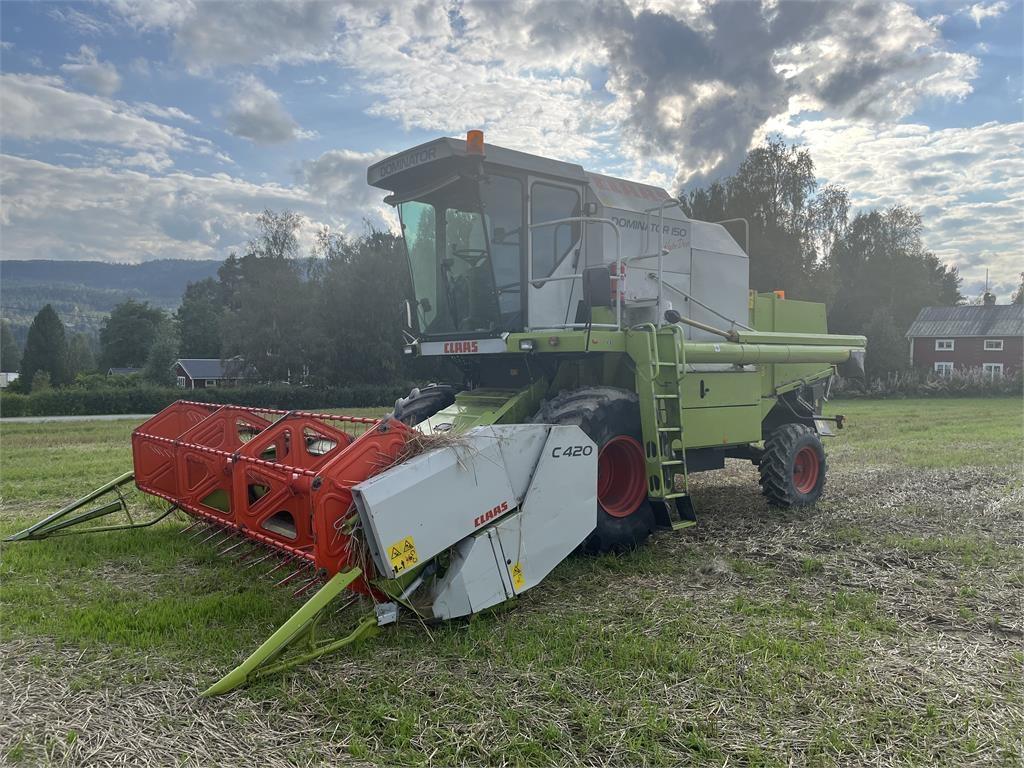 CLAAS DOMINATOR 150 H Combine harvesters