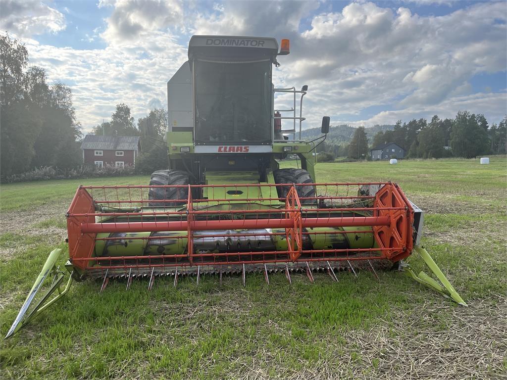CLAAS DOMINATOR 150 H Combine harvesters