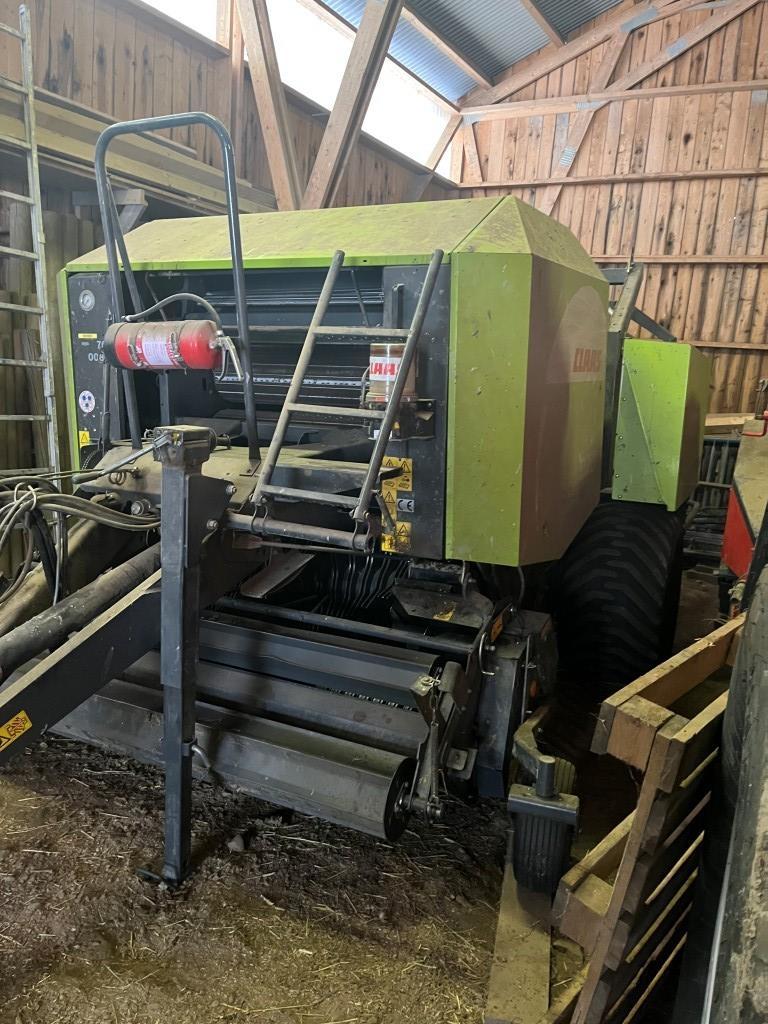 CLAAS UNIWRAP 375 RC COM PRO Rundbalspressar