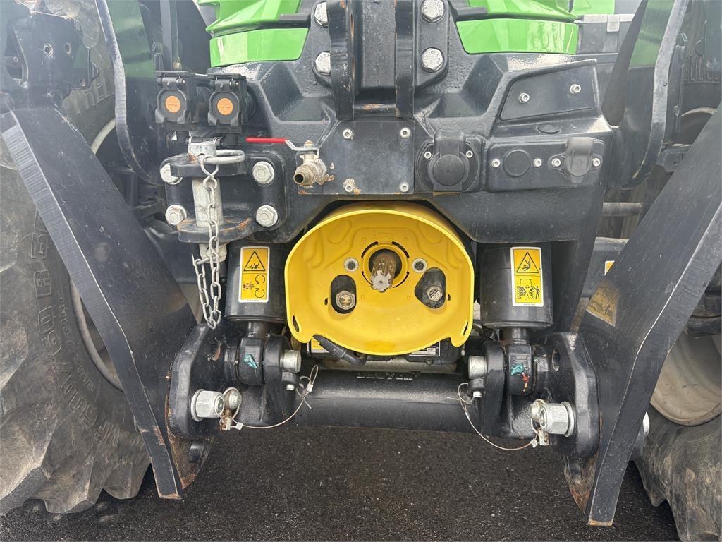 Deutz 6215+F+P+LASTARFÖRBEREDD Tractors