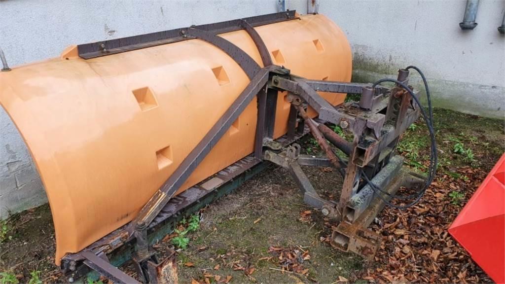  DIAGONAL BLAD NIDO 2,70 3 PUNKT Snow blades and plows