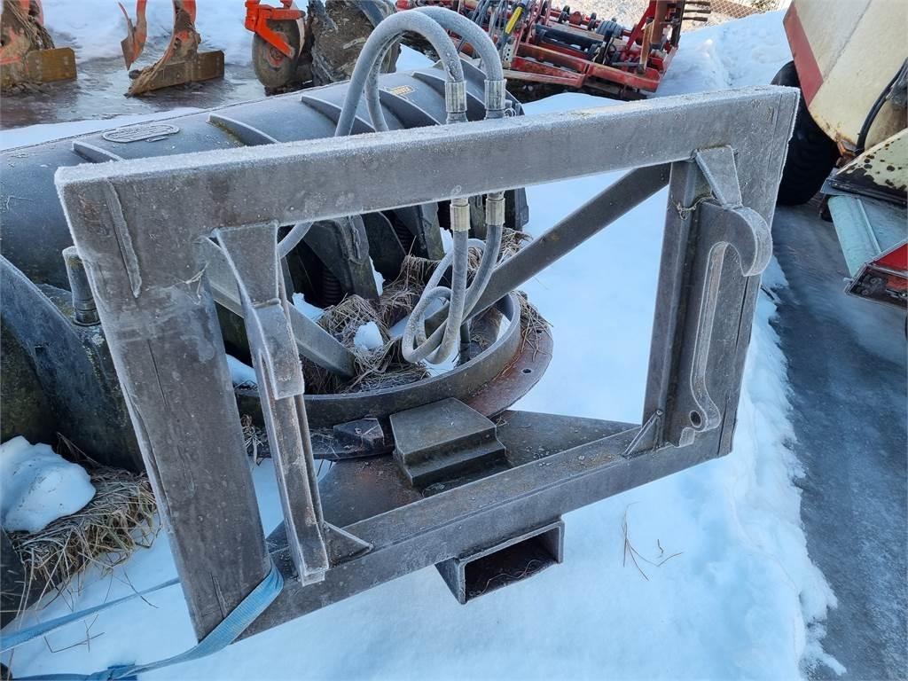  DIAGONAL PLOG Snow blades and plows