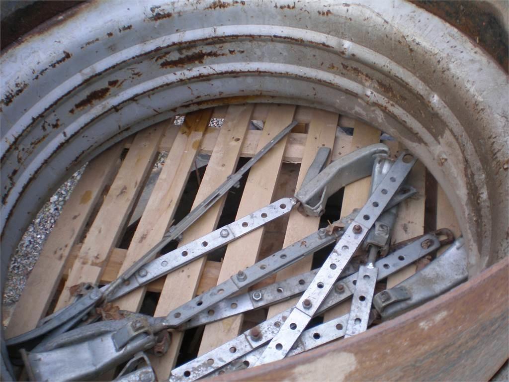  DUBBEL MONT. 620/70-42 Tyres, wheels and rims