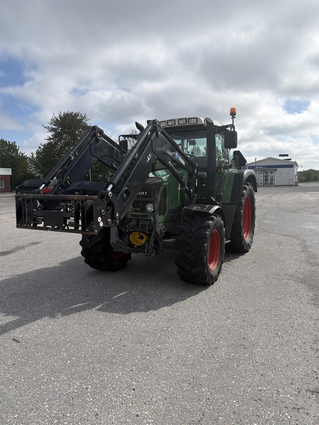 Fendt 412 VARIO Traktorer