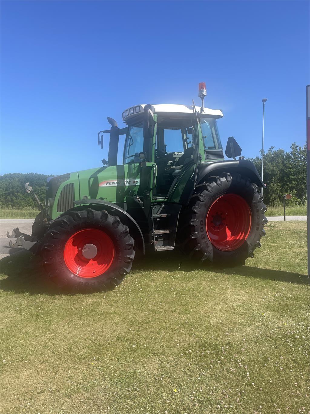 Fendt 415 VARIO Traktorer