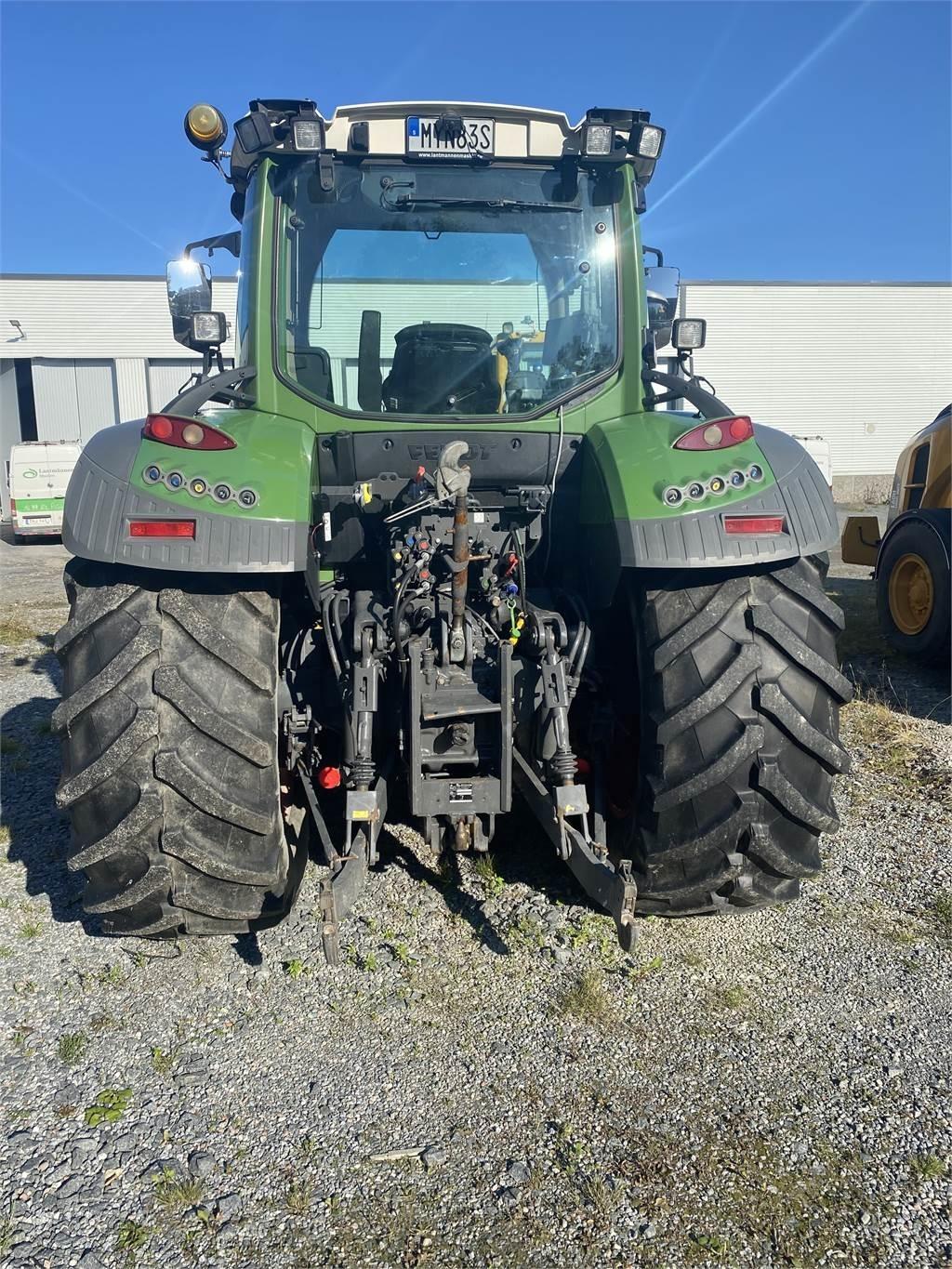 Fendt 516 VARIO S4 +L+FL+PTO Tractors