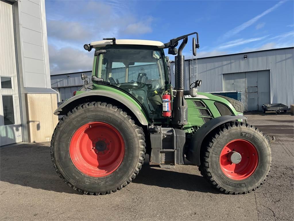 Fendt 516 VARIO SCR PROFI Tractors