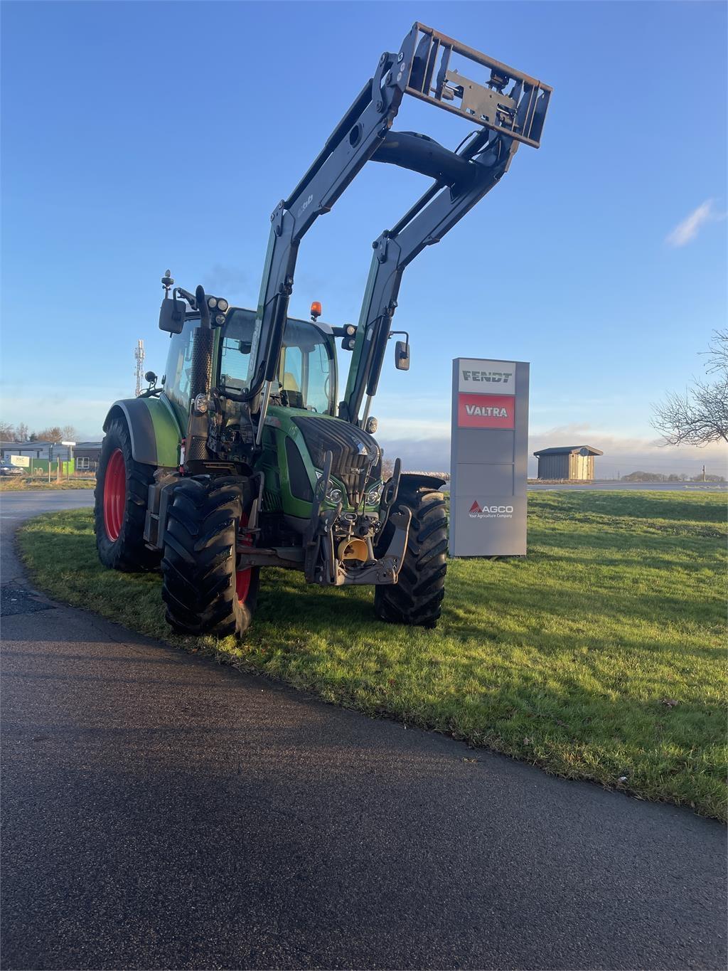 Fendt 516 VARIO SCR PROFI Tractors
