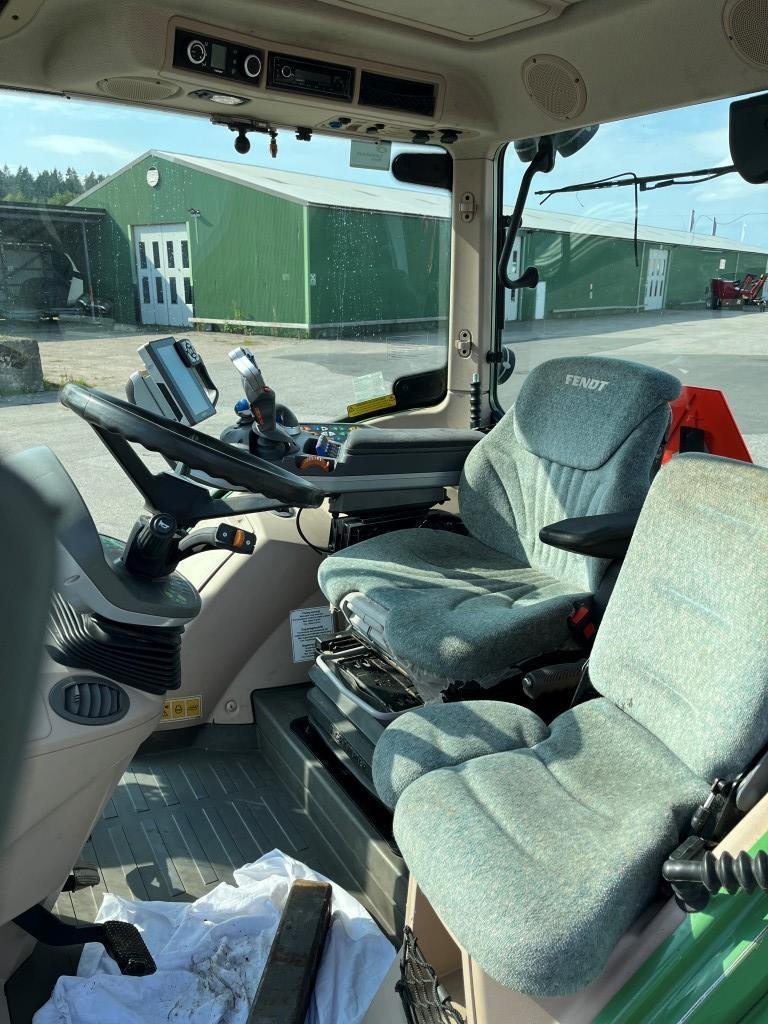 Fendt 516 VARIO SCR PROFI+L Tractors