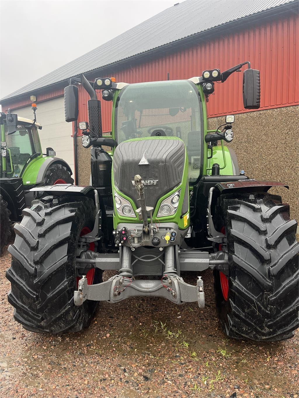 Fendt 724 VARIO GEN6 Tractors