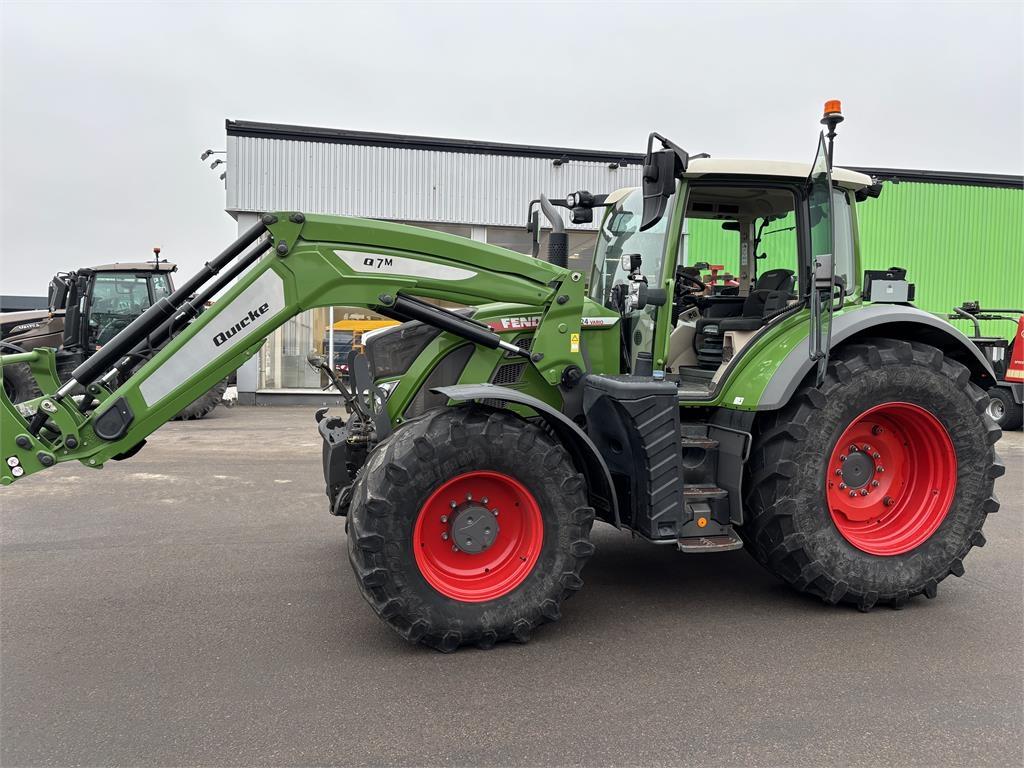 Fendt 724 VARIO GEN6 POWER + L Traktorer