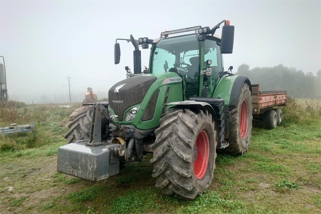 Fendt 724 VARIO S4 Tractors