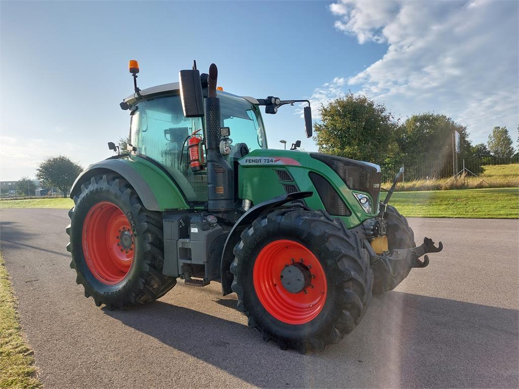 Fendt 724 VARIO S4 +F+PTO Tractors