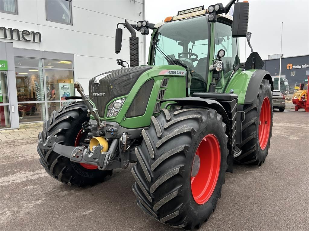 Fendt 724 VARIO SCR Tractors