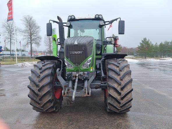 Fendt 828 VARIO S4 Tractors