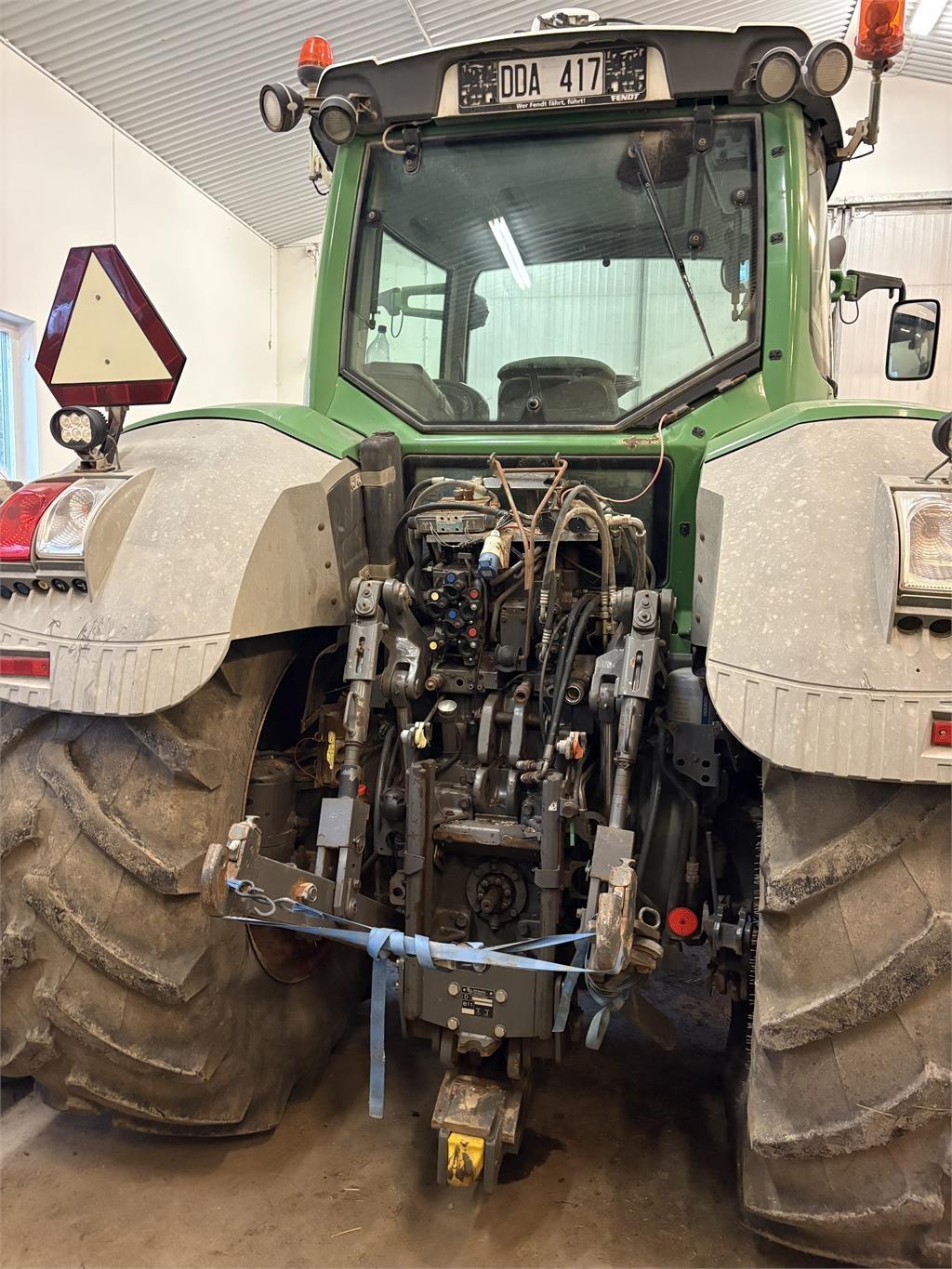 Fendt 927 VARIO PROFI Traktorer