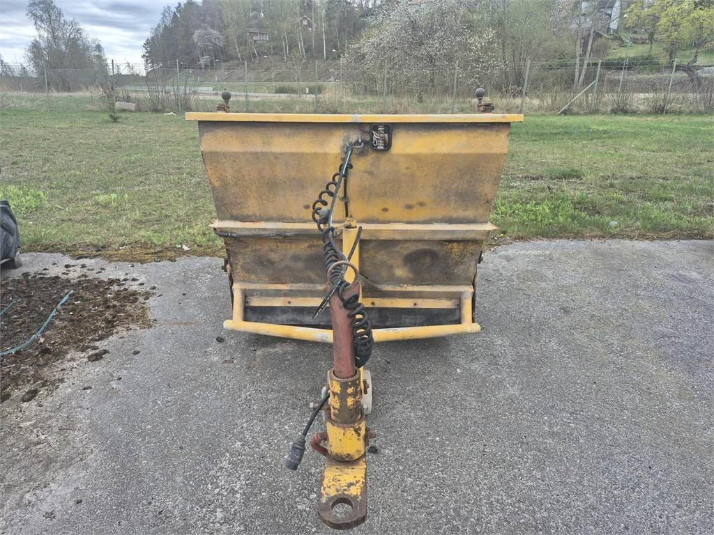  FRIGGERSÅKER BOG SANDSPRIDARE Sand and salt spreaders
