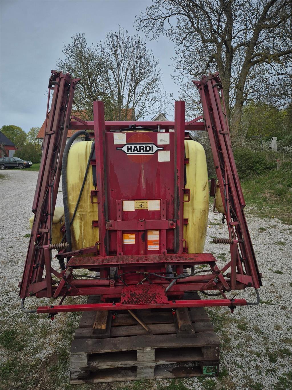 Hardi 1200L HYDRAULISK 12M RAMP Monterade sprutor