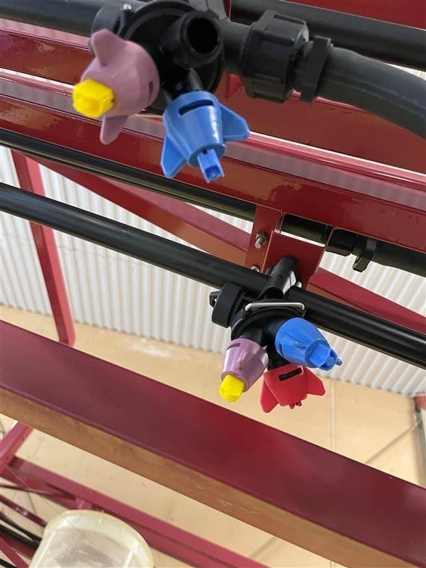 Hardi NAVIGATOR 3000 L Trailed sprayers