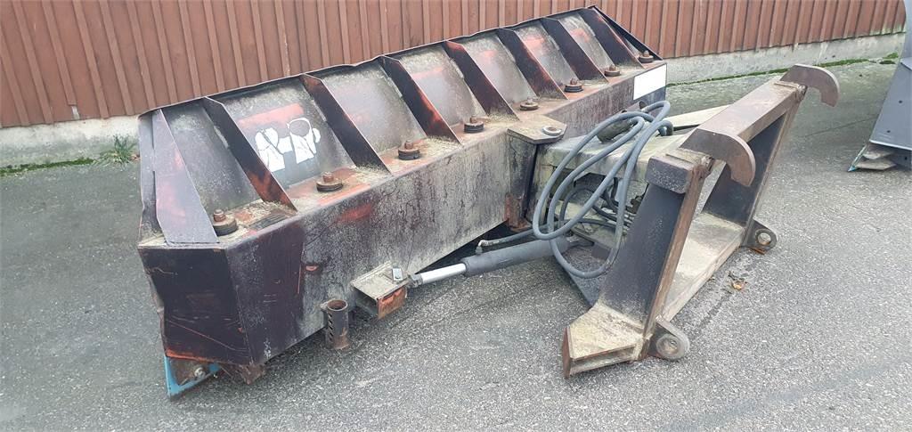 Holms 320 DIAGONAL ST.BM. Snow blades and plows