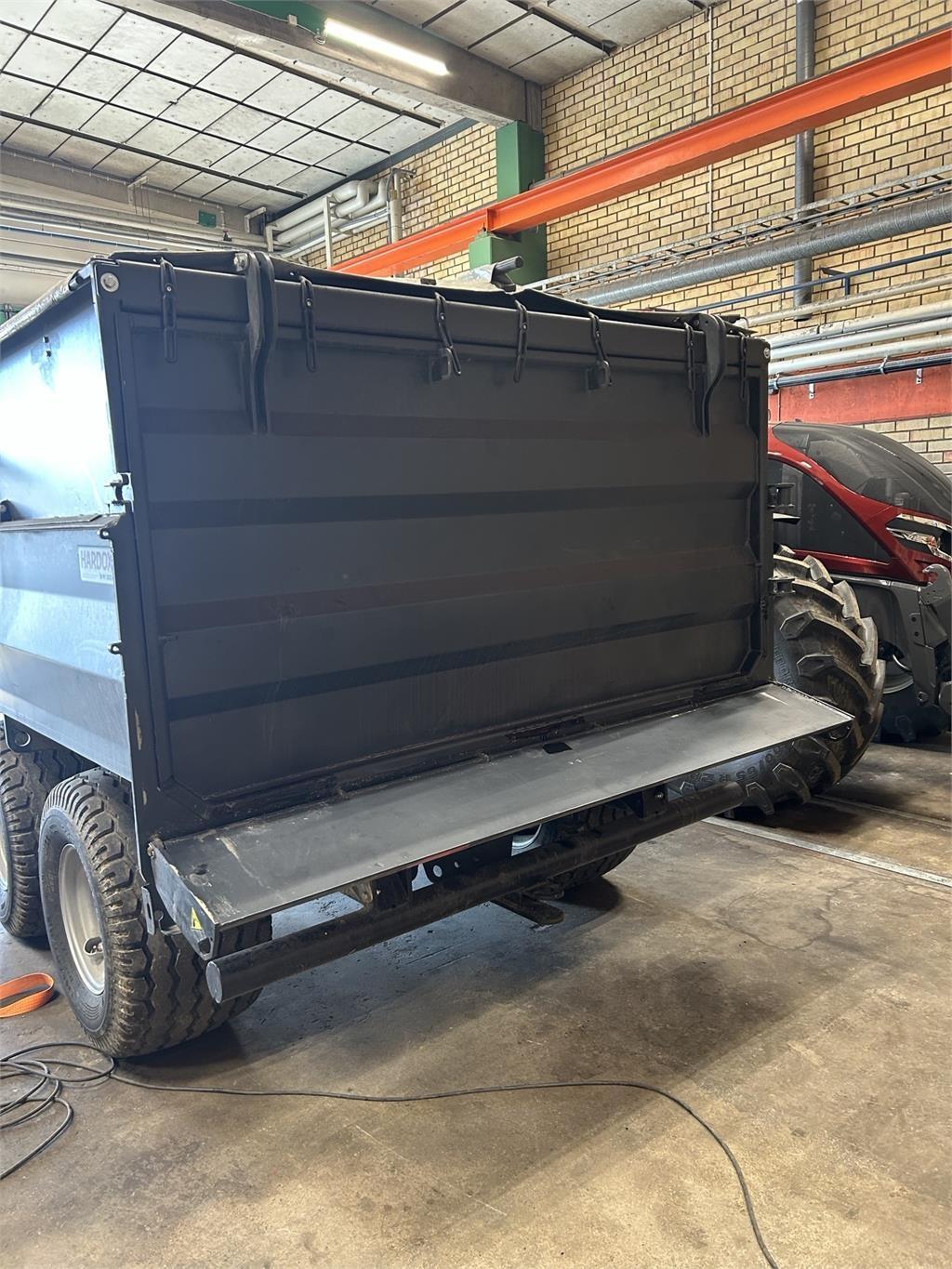 Humus Humus 12T Other trailers