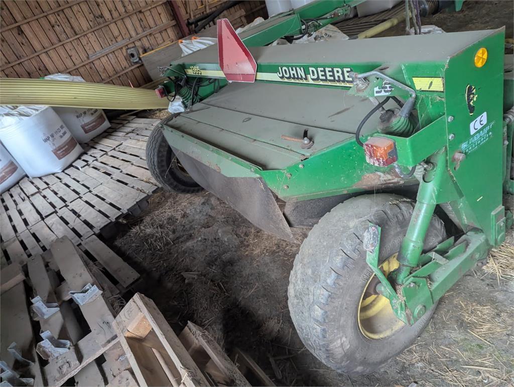 John Deere 1365 Mowers