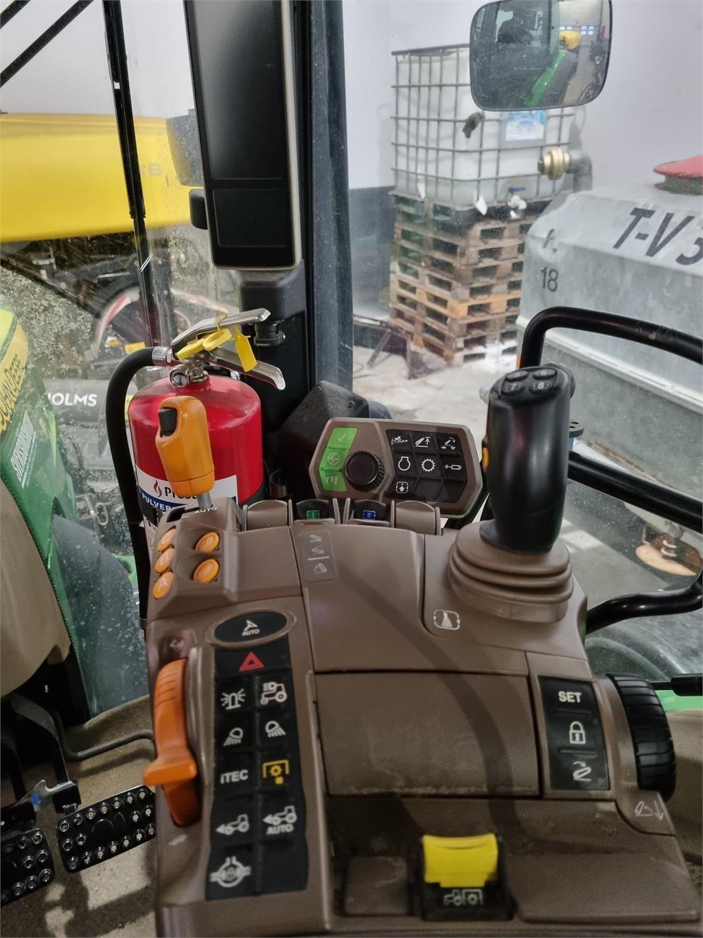 John Deere 5125R +F +FÄSTJÄRN DM Tractors
