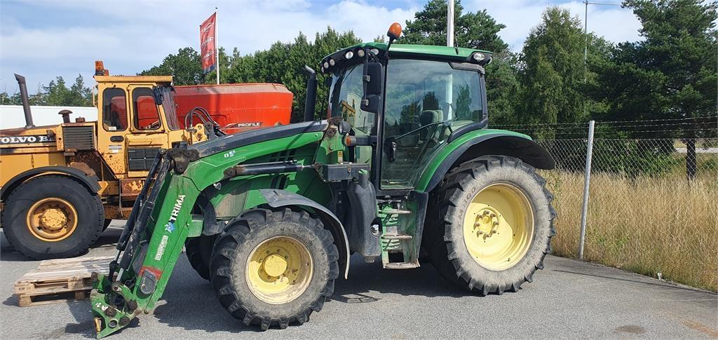 John Deere 6130R Traktorer