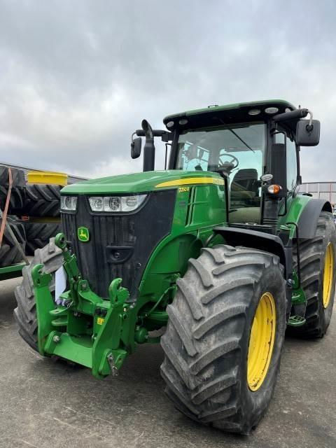 John Deere 7250 R+F+PTO Tractors
