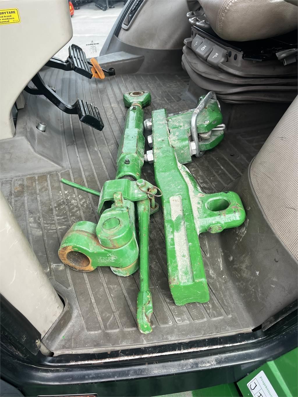 John Deere 7290 R + FL Tractors